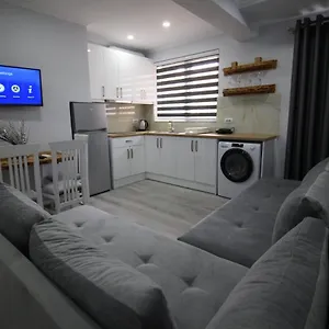 J&m Luxury Appartamento Sarandë