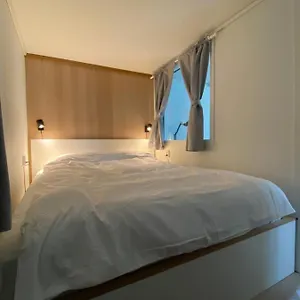 Apartment Entire Renovated From 1780 With Kitchen, Bath, Bedroom, And Living In Skuteviken, Bergen